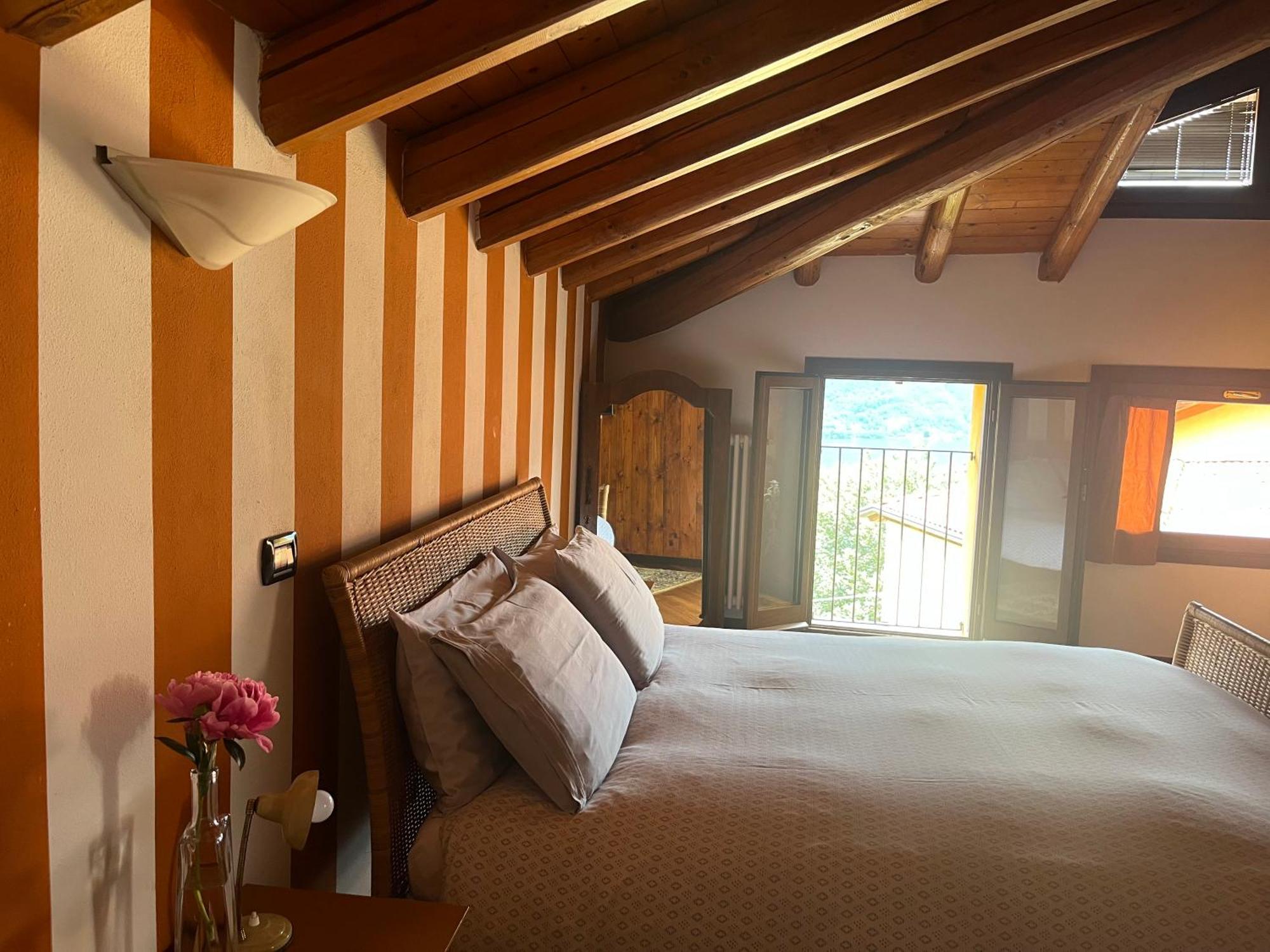 Casa Vacanza Castagna Нессо Экстерьер фото